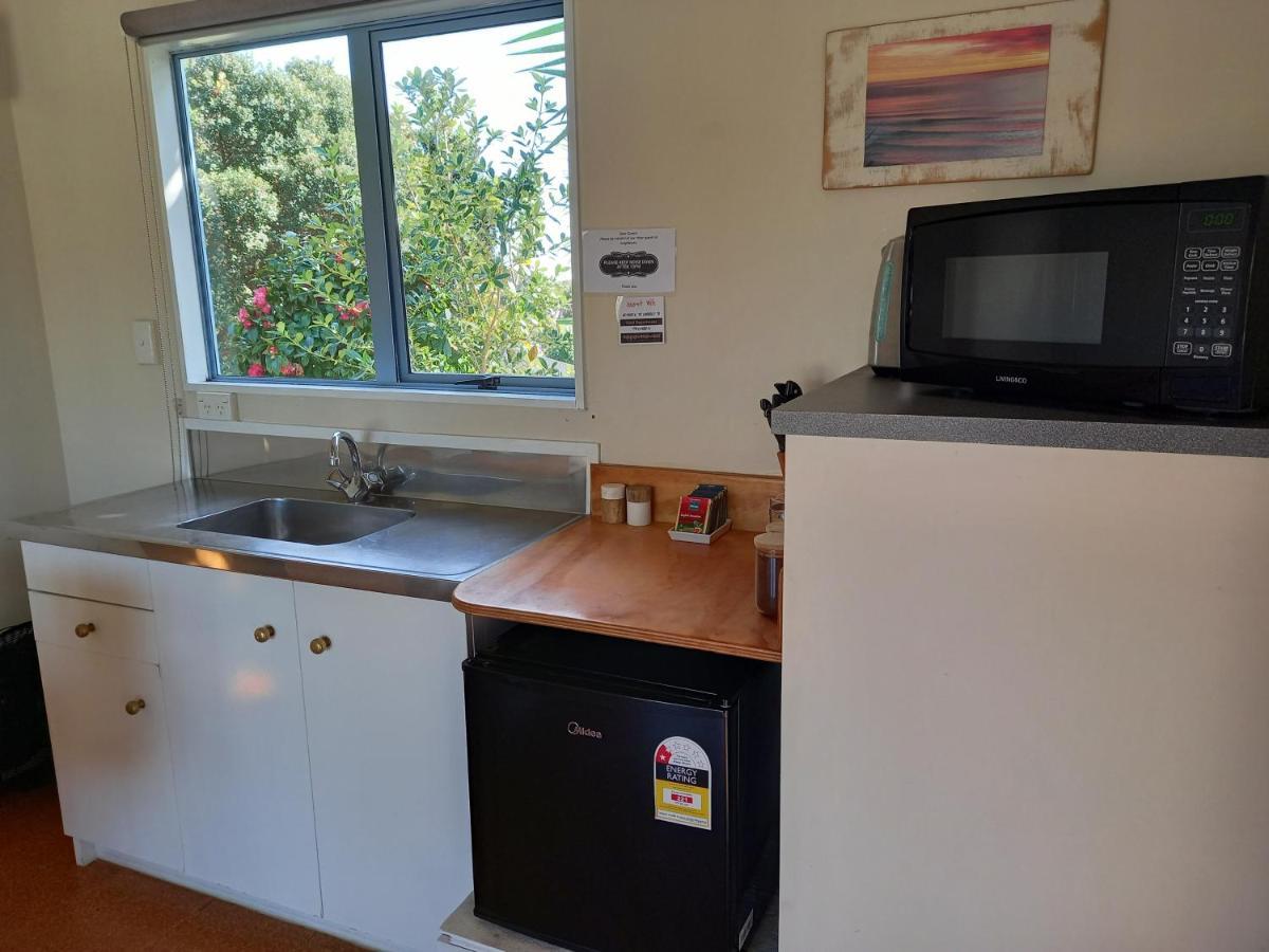 Raglan West Accommodation Units Esterno foto